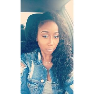 Meet your Posher, Brittney